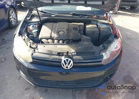 2010 Volkswagen Golf 2-Door z USA, uszkodzony, nr VIN WVWBA7AJ3AW314973